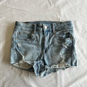 American Eagle Women’s Distressed Crochet Lace Pockets Denim Jean Shorts Size 2